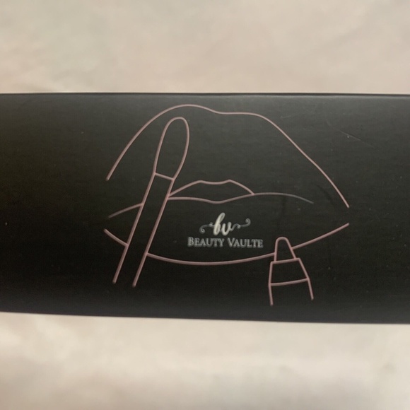 BEAUTY VAULTE 2pc Lip Gloss & Liner Duo Set FEELING PHOEBE (Mauve Brown) New - Picture 5 of 9